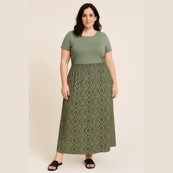 Torrid - Green & White Diamond Boho Print Maxi Skirt.Torrid Sizing = 12/L) - Picture 1 of 4